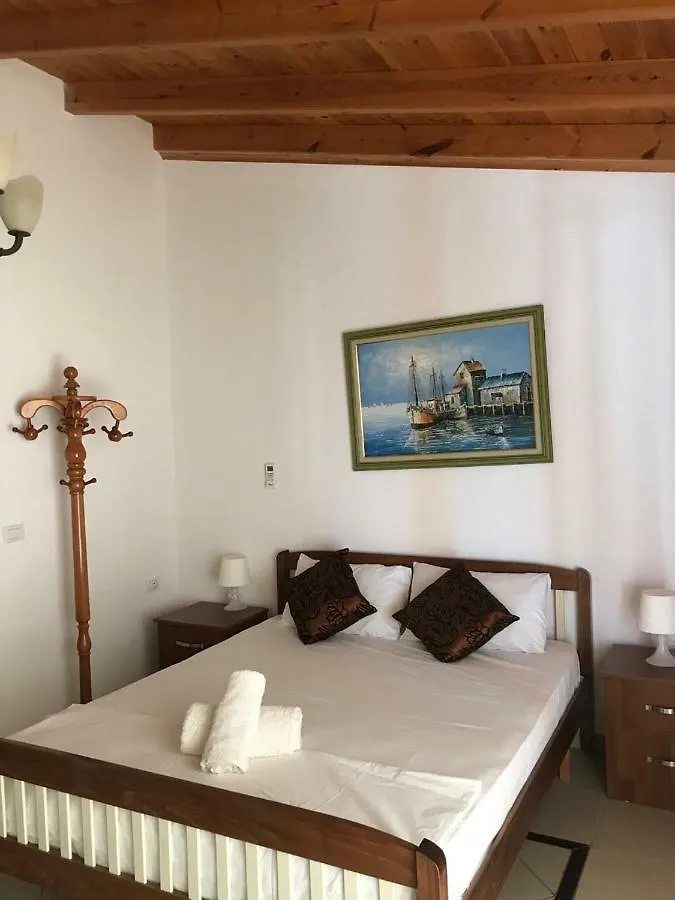 Biraci Residence Ksamil Aparthotel